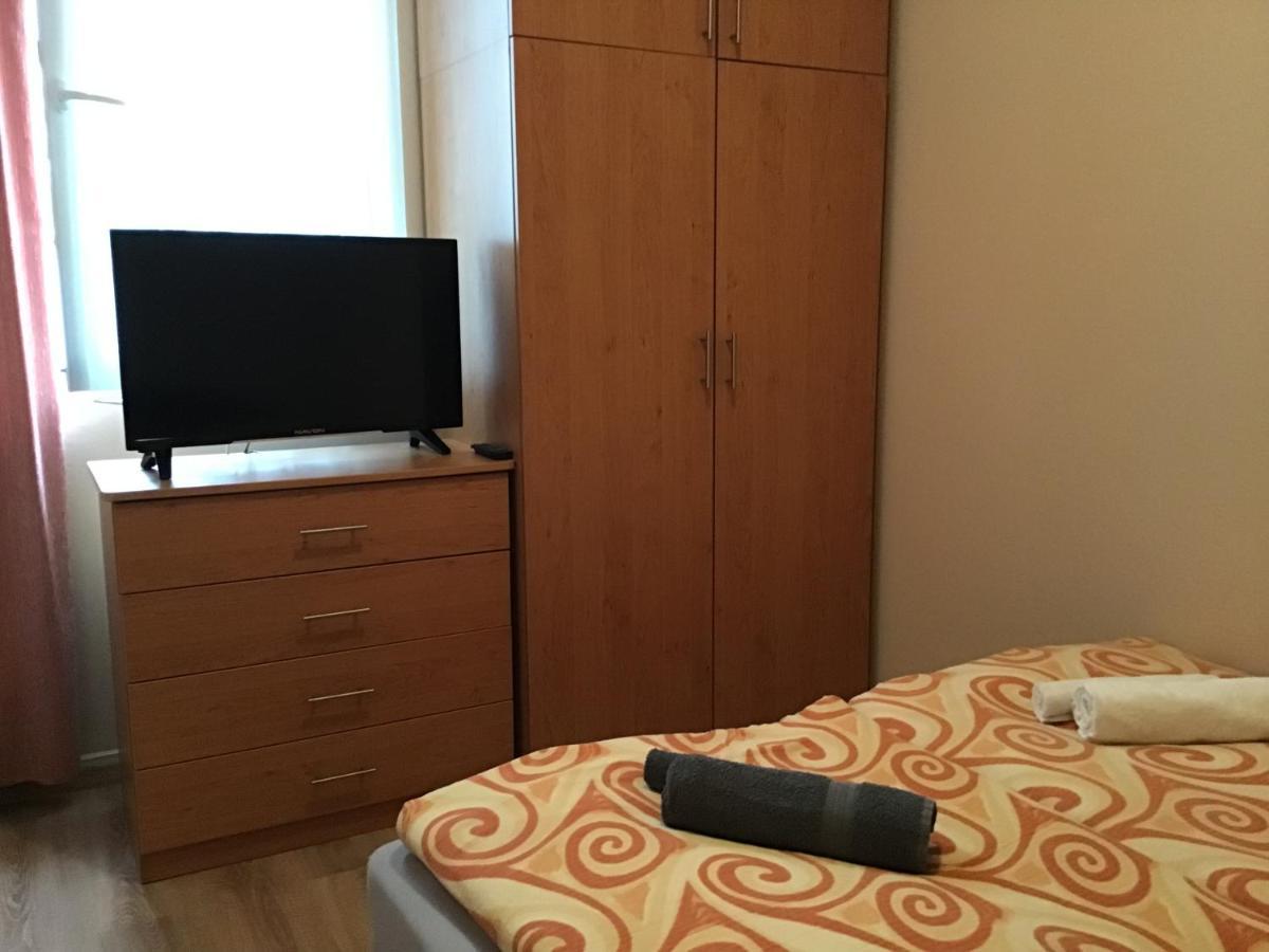 Dravecz Apartman Балатонлелле Екстер'єр фото