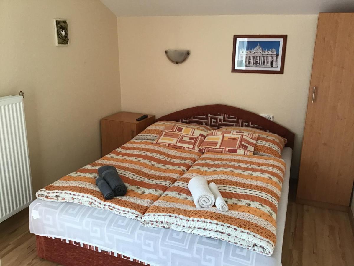 Dravecz Apartman Балатонлелле Екстер'єр фото